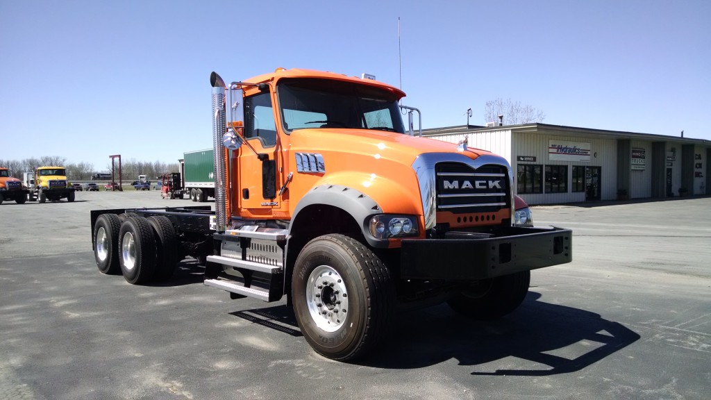 New Truck Inventory Utica Mack, Inc.