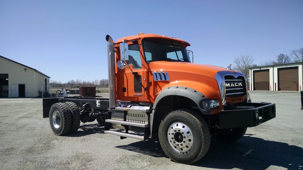 New Truck Inventory Utica Mack, Inc.